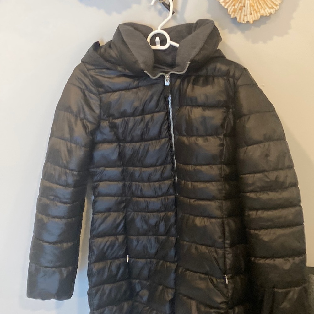 This is a black medium Marx New York jacket. I want to sell it fast. Make offer